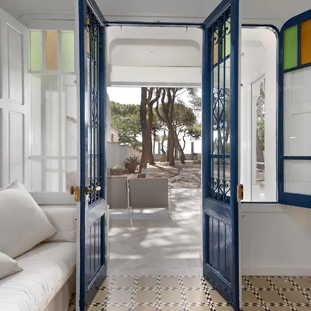 Els Pins Holiday home *